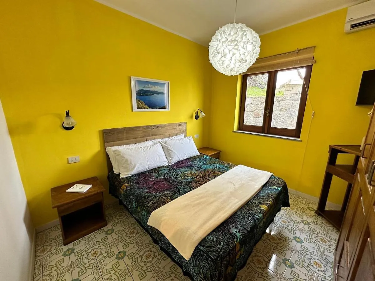 Villa La Milanina Città di Lipari 0*,