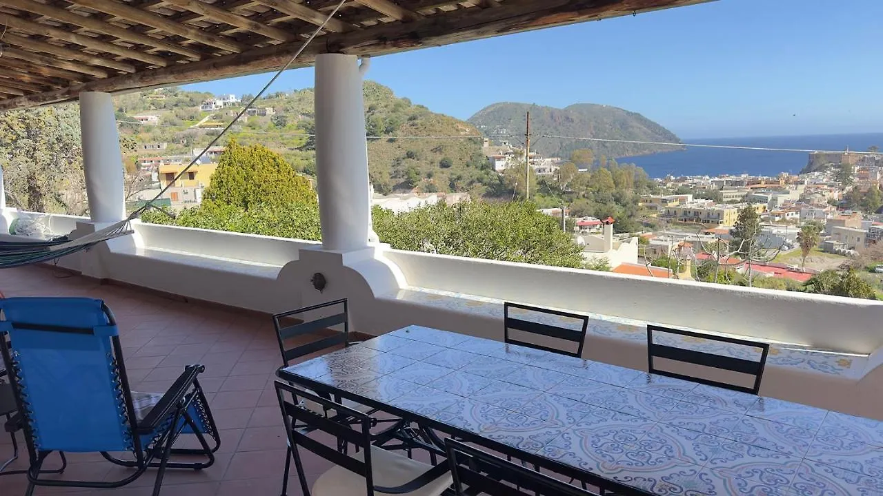 Lägenhet Villa La Milanina Lipari